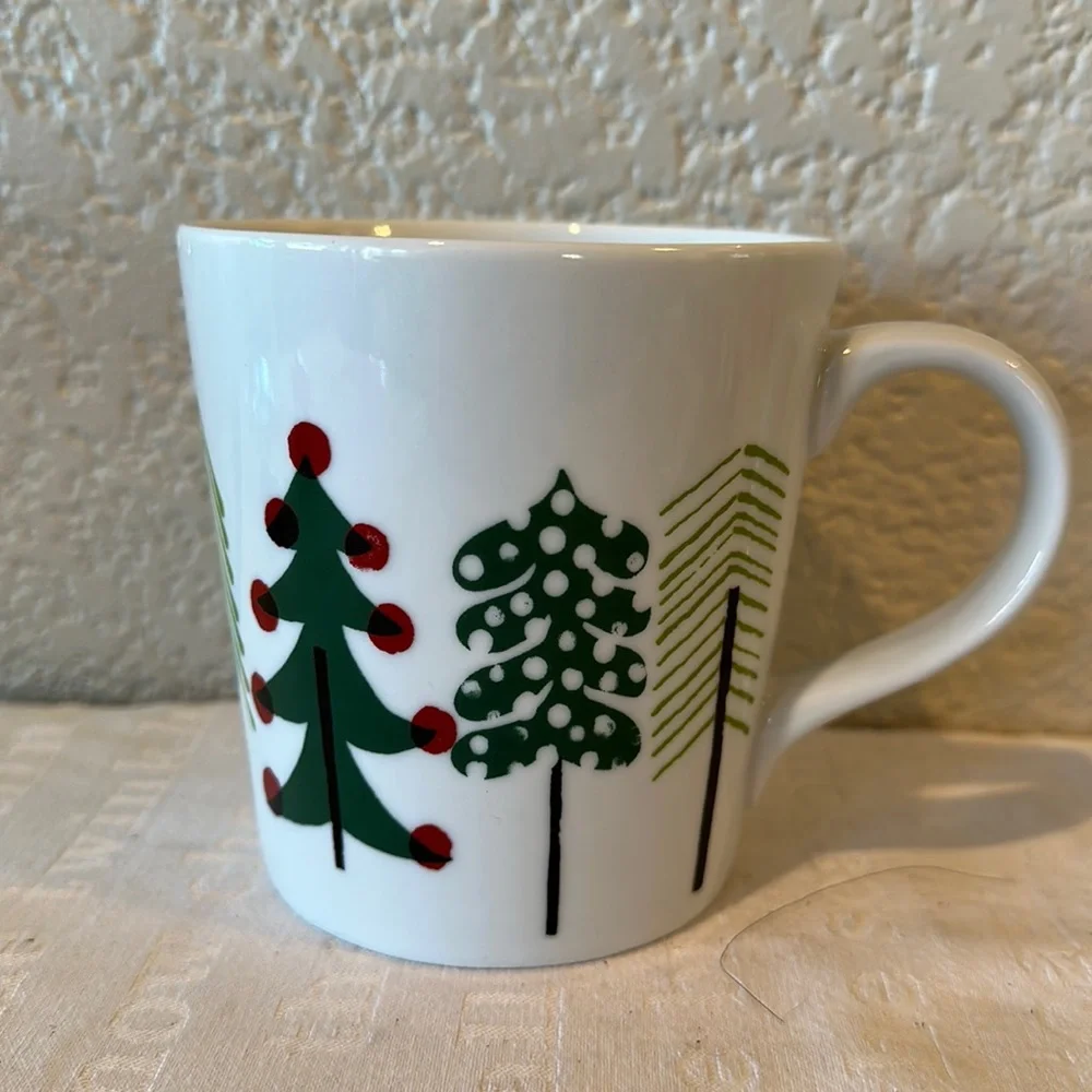 Crate&Barrel Jenny Bowers Evergreen Tree Mug